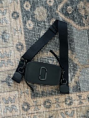Marc Jacobs Black Double J Camera Crossbody Belt Bag